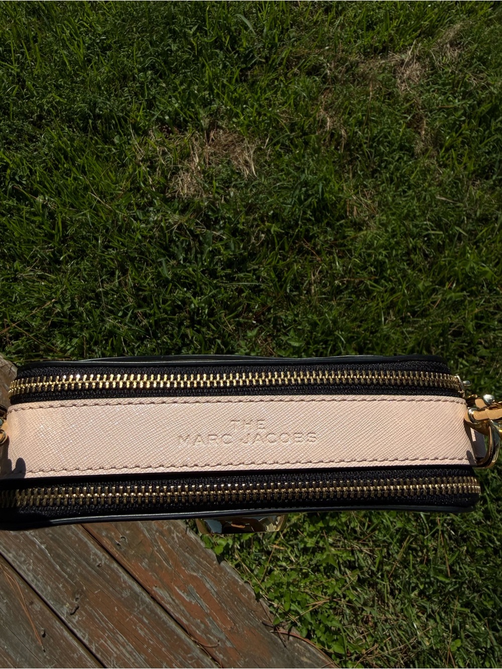 Marc Jacobs Cream Snapshot Camera Crossbody with Gold Hardware - Picture 3 of 4